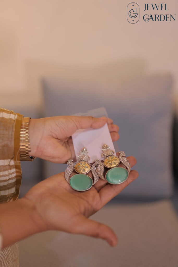 Peapock Earring